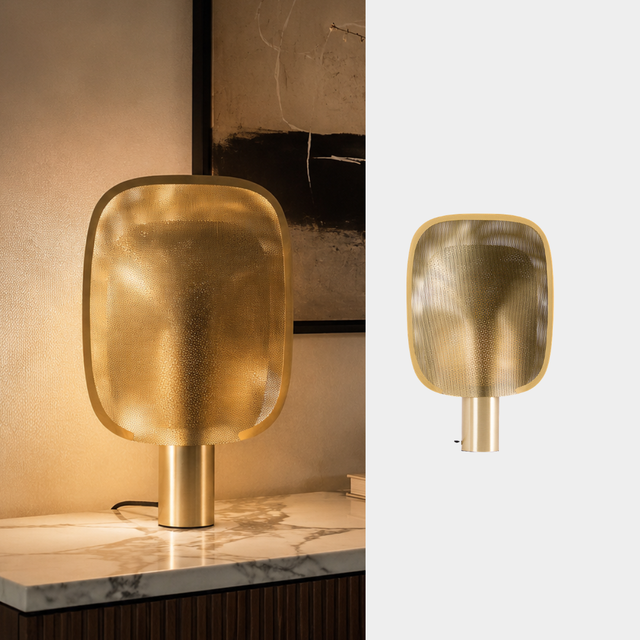 Lámpara de mesa tamiz dorada metal — Par de Cosas
