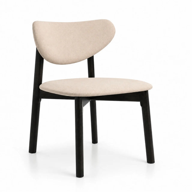 Silla de comedor Nami beige y madera negra en nuevo packshot Pardecosas